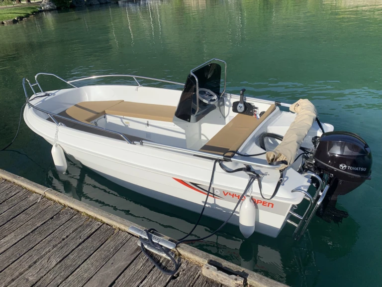 Motorówka do wynajmu w Annecy w najlepszej cenie