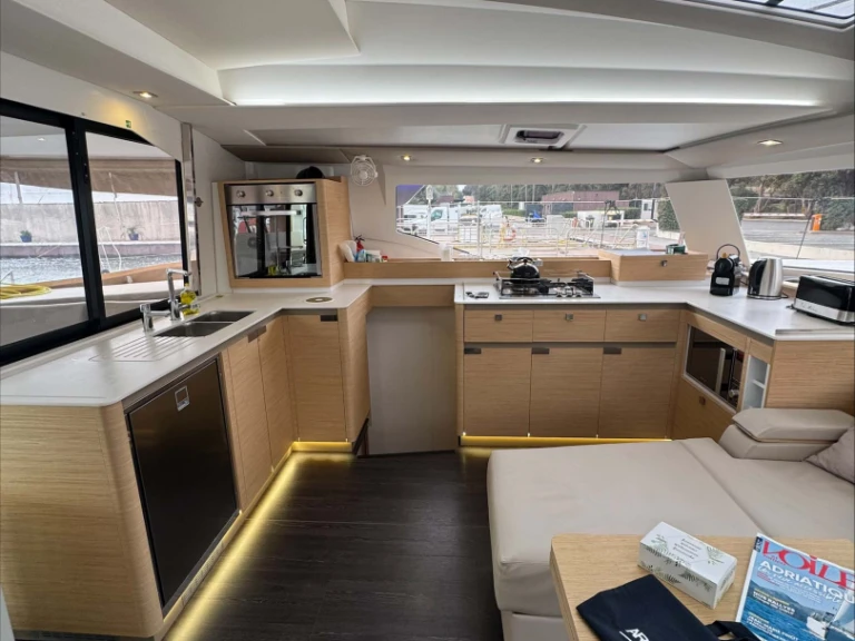 Wynajem Katamaran w Cogolin - Fountaine Pajot Elba 45 S