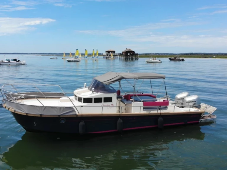 Wynajem Motorówka w Arcachon - Beacher Beacher V10 Croisière