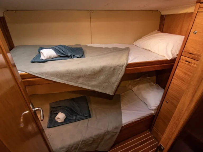 Wynajmij Bavaria Bavaria 50 w Kallithéa