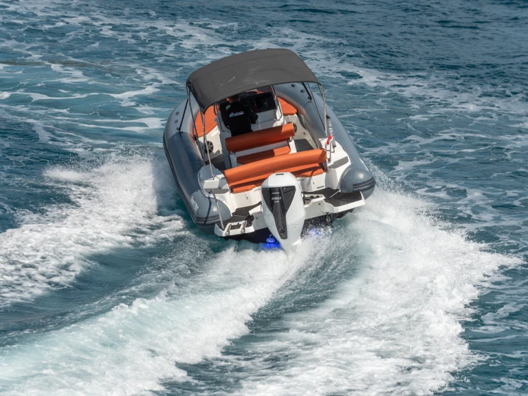 Wynajmij Łódż półsztywna z lub bez skippera Marlin Boat w Trogir