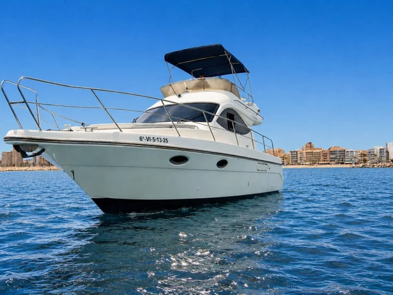 ASTINOR Astinor 34 Cruiser między profesjonalistami a osobami prywatnymi w Fuengirola