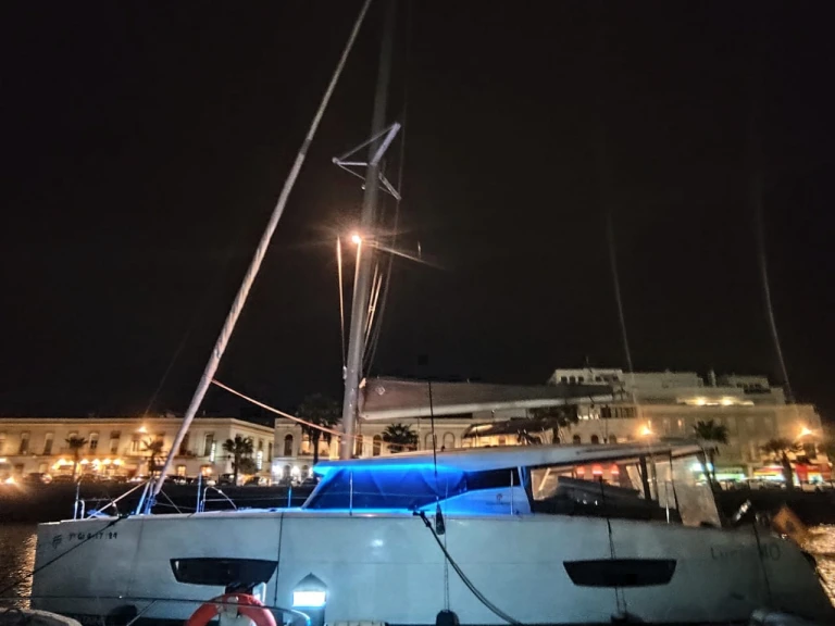 Wynajmij Katamaran z lub bez skippera Fountaine Pajot w Rota