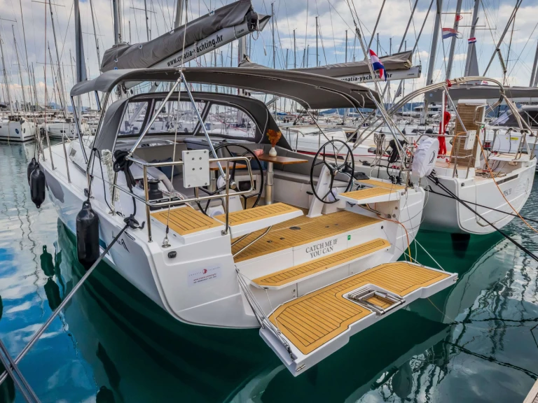 Wynajem łodzi Hanse Hanse 410 w Sibenik na SamBoat 