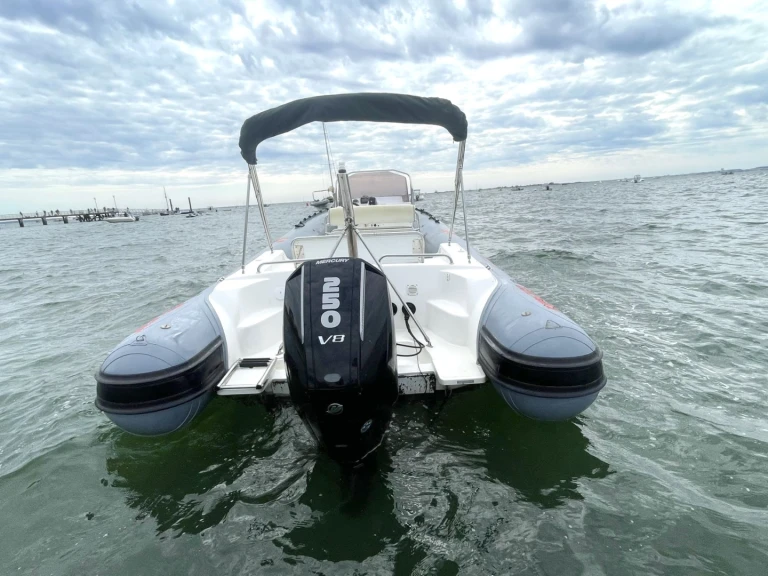 Wynajmij Joker Boat Clubman 26 w Lège-Cap-Ferret