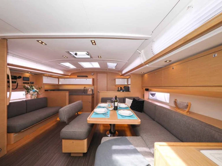 Wynajmij Dufour Dufour 470 w Cagliari