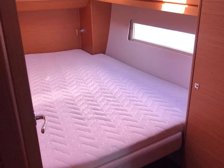 Dufour Dufour 470 między profesjonalistami a osobami prywatnymi w Cagliari