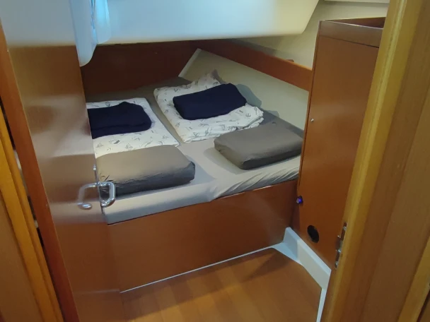 Wynajmij Bénéteau Cyclades 50.5 w Punat