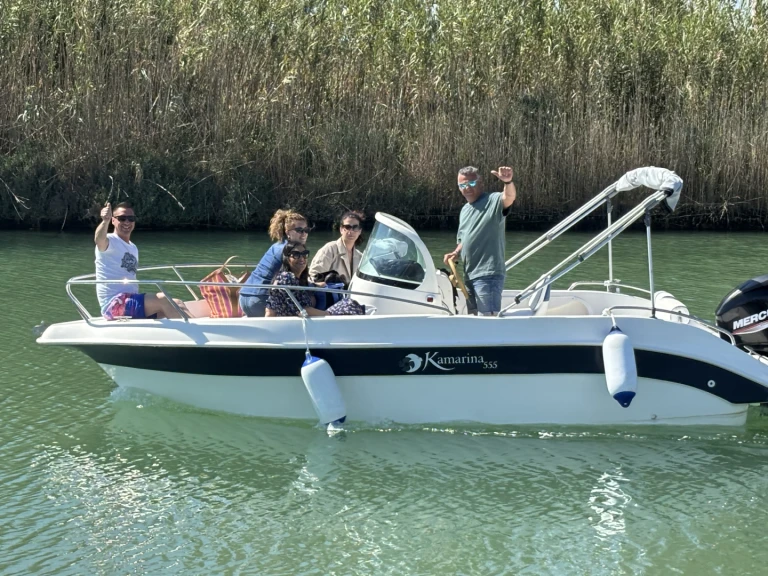 Quicksilver Activ 555 Bowrider między profesjonalistami a osobami prywatnymi w Siracusa
