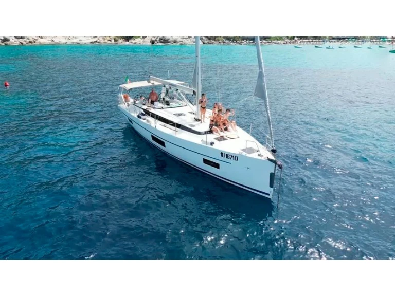 Wynajem w Punta Ala- Bavaria Bavaria C45 na SamBoat