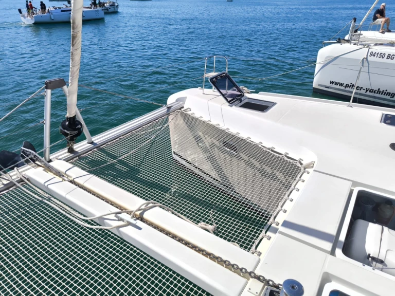 Wynajmij Katamaran z lub bez skippera Lagoon w Sibenik