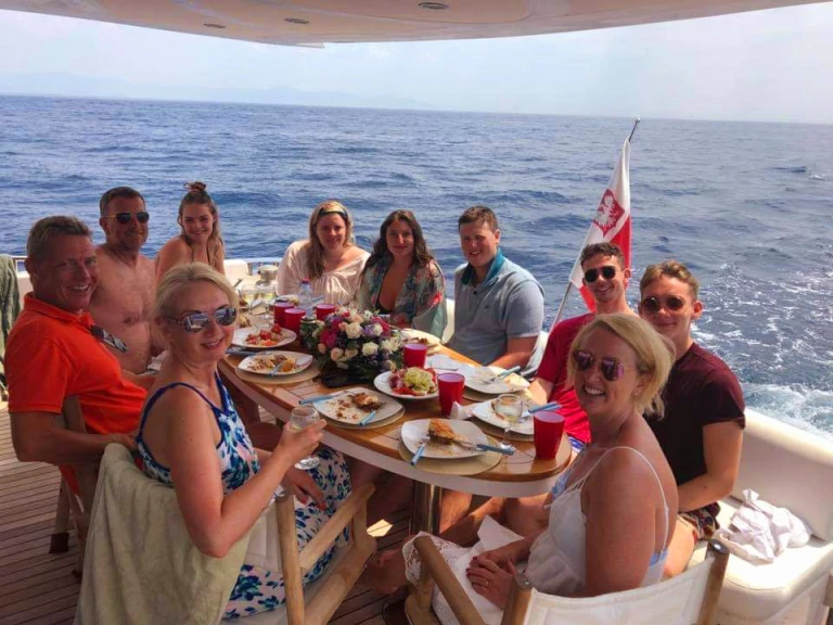 Wynajem łodzi Gulf Craft Majesty 66 w Gouvia na SamBoat 