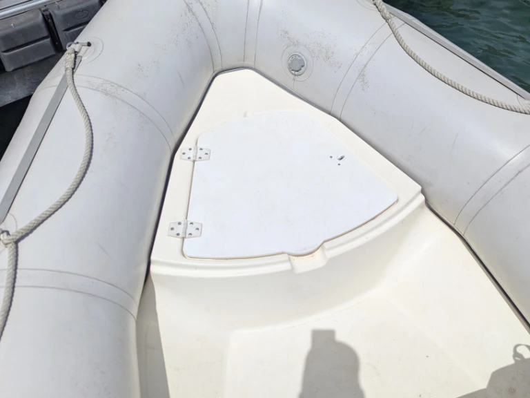 Wynajem łodzi Bombard Explorer 500 SB w Annecy na SamBoat 