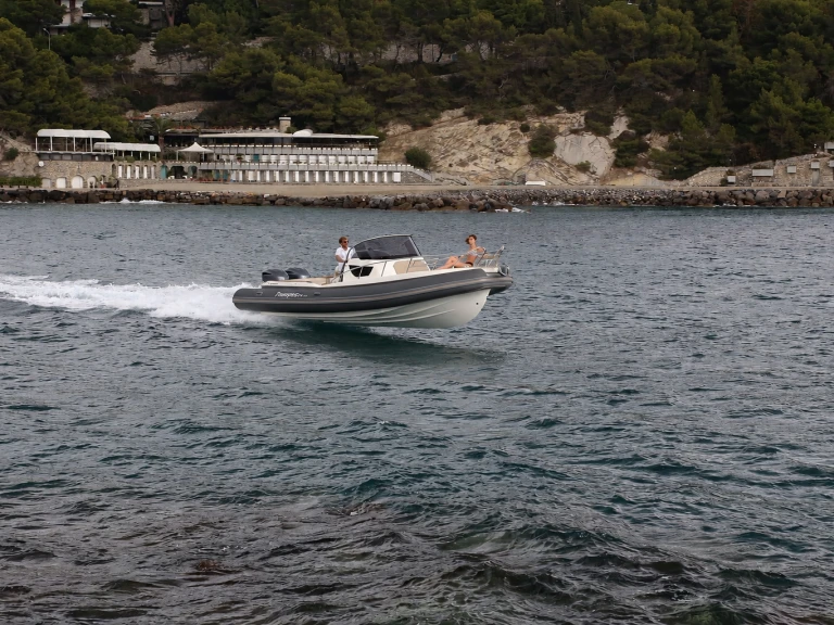 Wynajem łodzi Le Lavandou tanio Tempest 900 WA