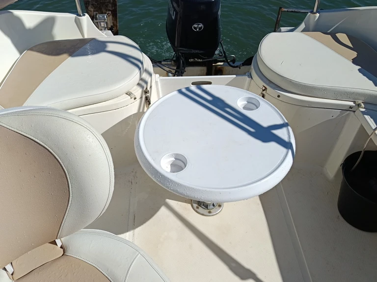 Wynajem łodzi Le Barcarès tanio Activ 470 Cabin