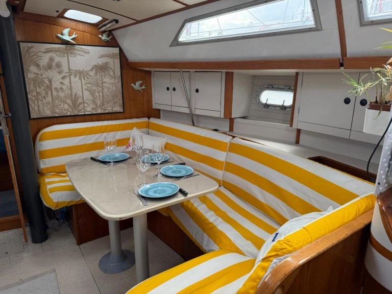 Wynajem łodzi Jeanneau Sun Odyssey 37.1 w Golfe-Juan na SamBoat 