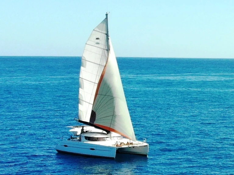 Wynajmij Katamaran z lub bez skippera Fountaine Pajot w Nosy Be