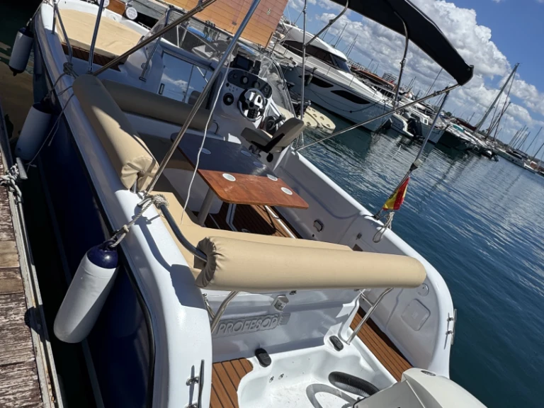 Wynajem łodzi San Antonio Port tanio MLS 705 BP