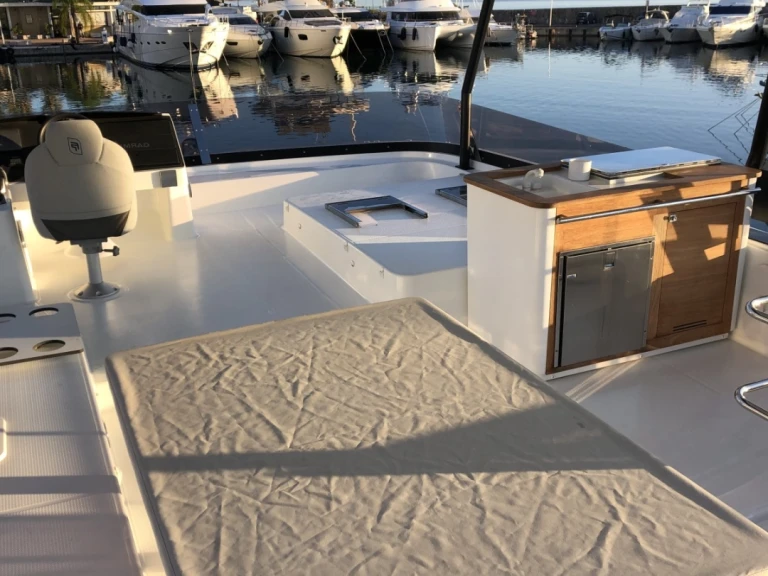 Wynajem łodzi Fountaine Pajot Fountaine Pajot MY 44 w Golfe-Juan na SamBoat 