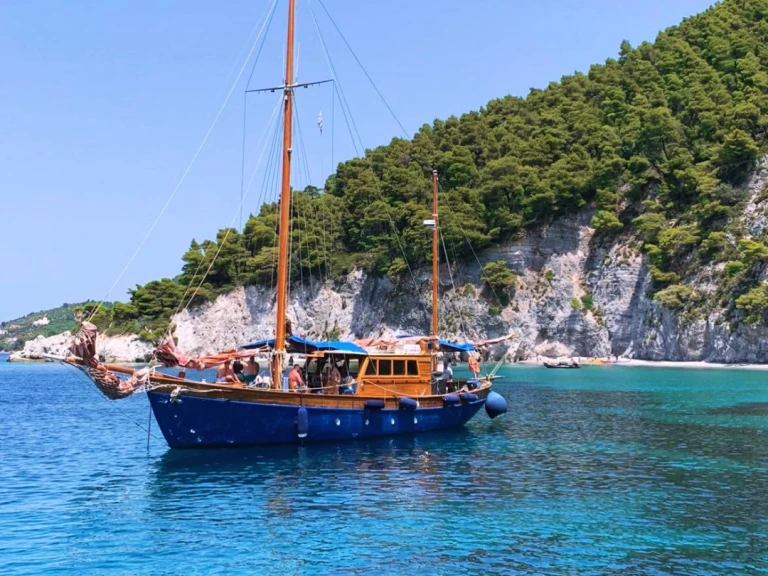 Wynajem łodzi Skiathos tanio Liberty