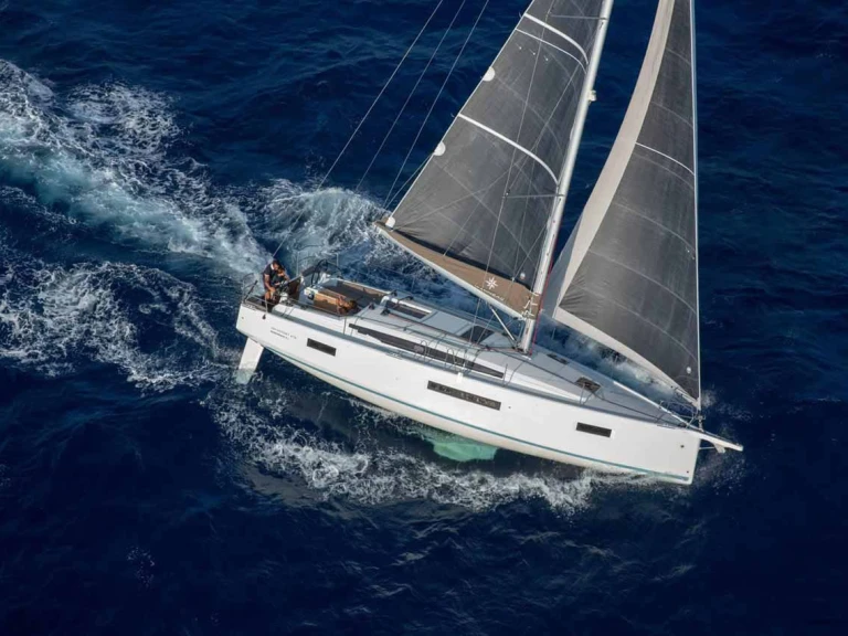 Wynajmij Jeanneau Sun Odyssey 410 w Trogir