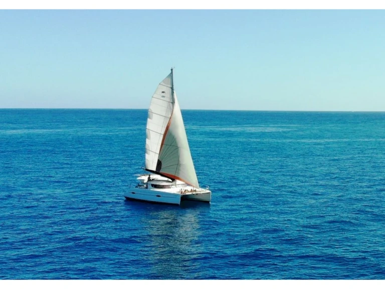 Wynajmij Fountaine Pajot Lipari 41 w Madirokely