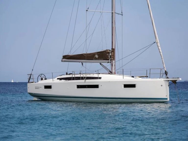 Jeanneau Sun Odyssey 410 między profesjonalistami a osobami prywatnymi w Palma de Mallorca