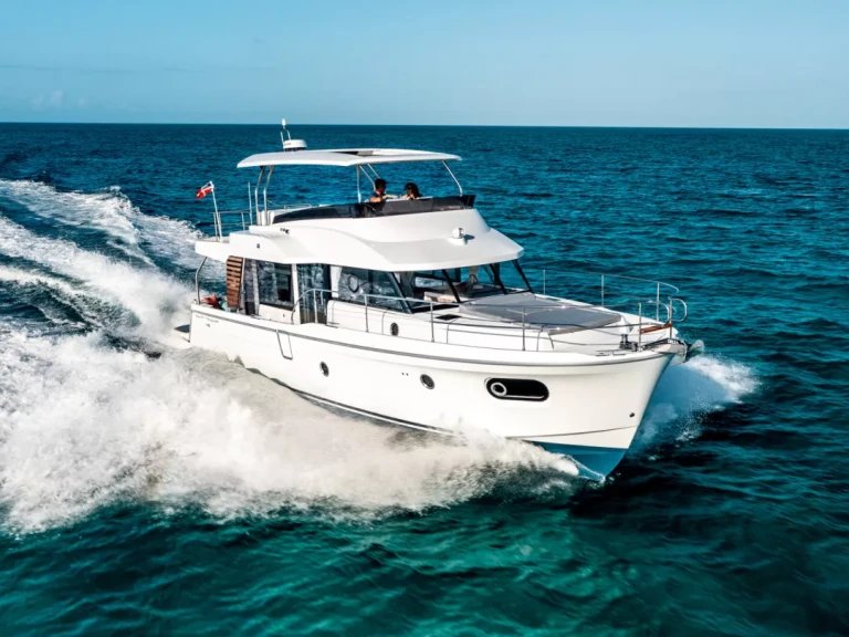 Wynajem łodzi Capri tanio Swift Trawler 48