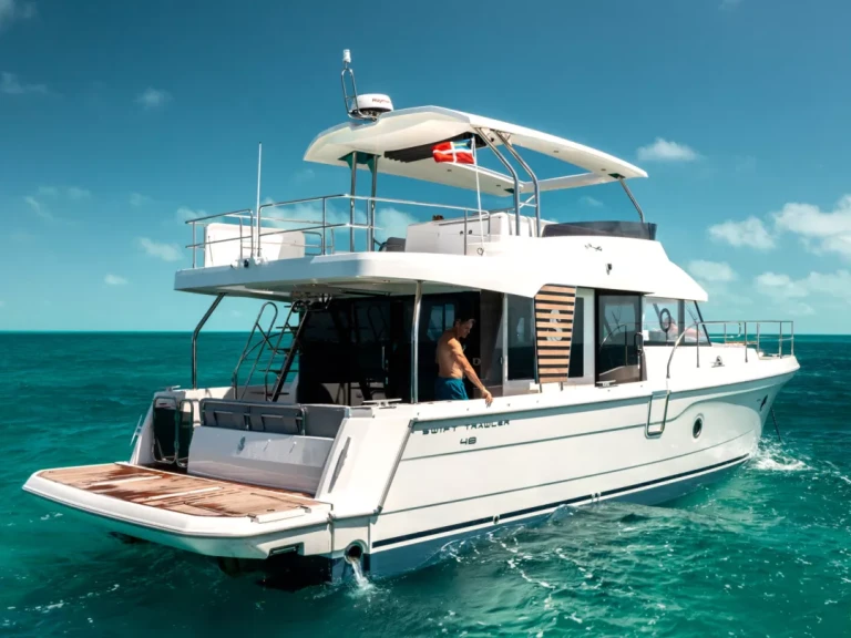Wynajem Motorówka w Capri - Bénéteau Swift Trawler 48