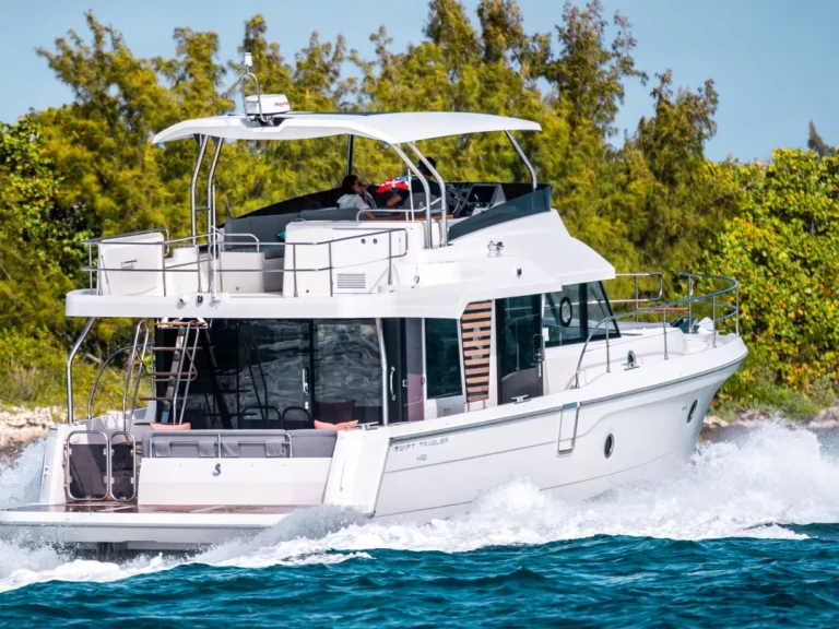 Wynajem łodzi Bénéteau Swift Trawler 48 w Capri na SamBoat 