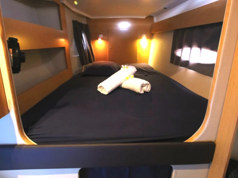 Wynajem Katamaran w Nosy Be - Fountaine Pajot Lipari 41