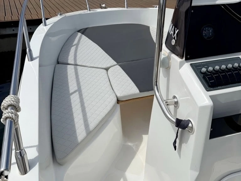 Wynajem Motorówka Idea Marine z patentem 