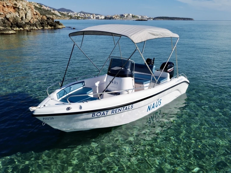 Poseidon Bluwater 170 między profesjonalistami a osobami prywatnymi w Agios Nikolaos