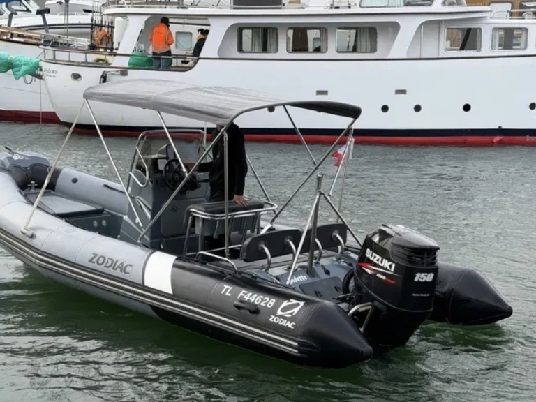 Wynajmij Zodiac Pro Open 650 w Cavalaire-sur-Mer