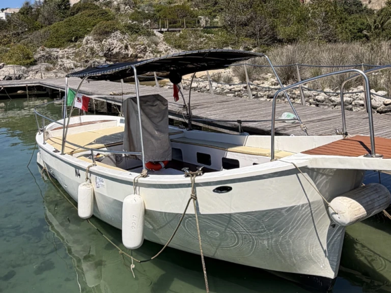 Motorówka do wynajmu w Santa Maria di Leuca w najlepszej cenie