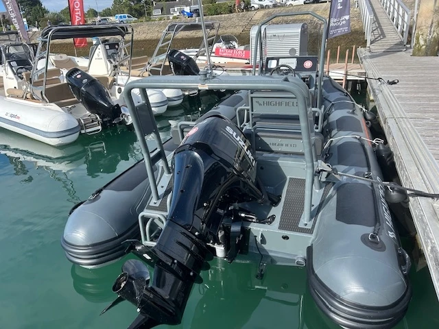 Wynajem Łódż półsztywna w La Trinité-sur-Mer - Highfield HIGHFIELD 54 PATROL COASTER