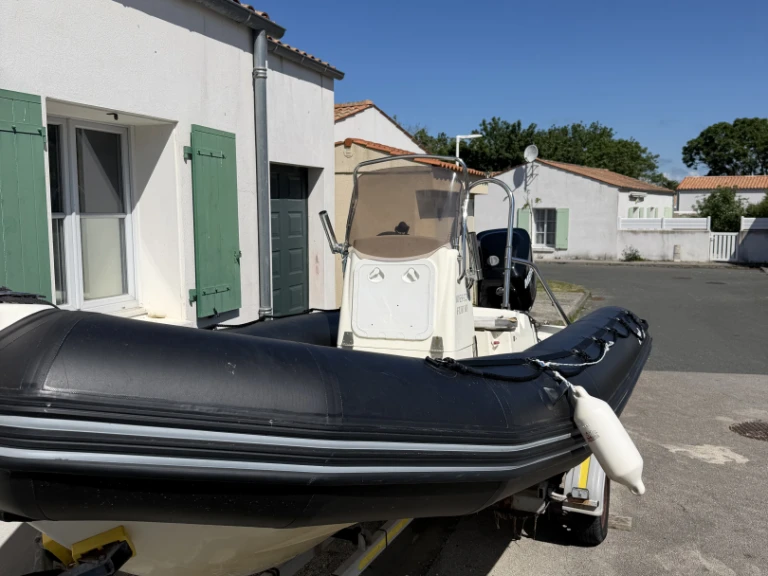 Wynajem łodzi Bombard Sunrider 550 w La Cotinière na SamBoat 
