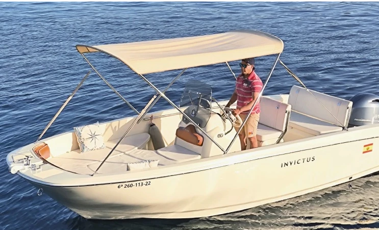 Wynajem w Club Nàutic Santa Ponsa- Invictus  FX 190 na SamBoat