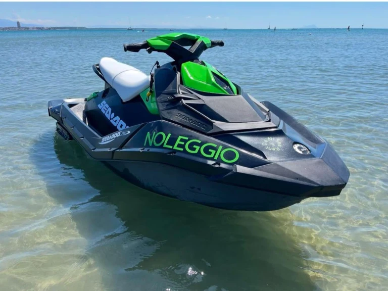 Sea-Doo Spark między profesjonalistami a osobami prywatnymi w Anzio