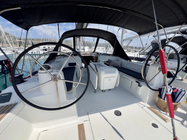 Wynajem łodzi Donji Seget tanio Sun Odyssey 479
