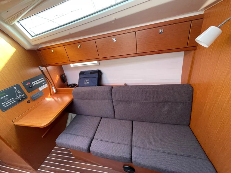 Wynajem łodzi Bavaria Cruiser 37 w Punta Ala na SamBoat 