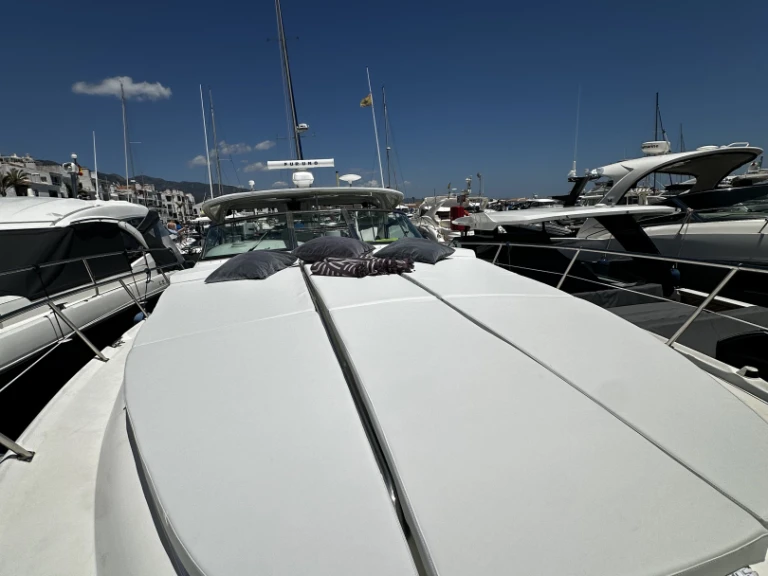 Wynajem łodzi Sea Ray Sea Ray 370 Sundancer w Marbella na SamBoat 