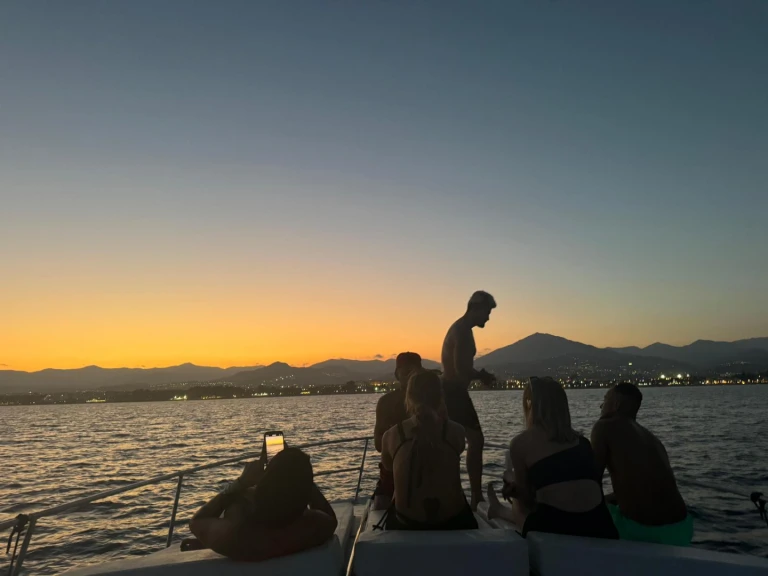 Motorówka do wynajmu w Marbella w najlepszej cenie