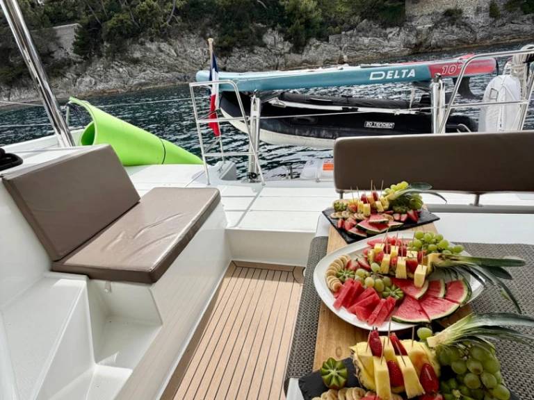 Wynajem łodzi Cannes tanio Lagoon 40
