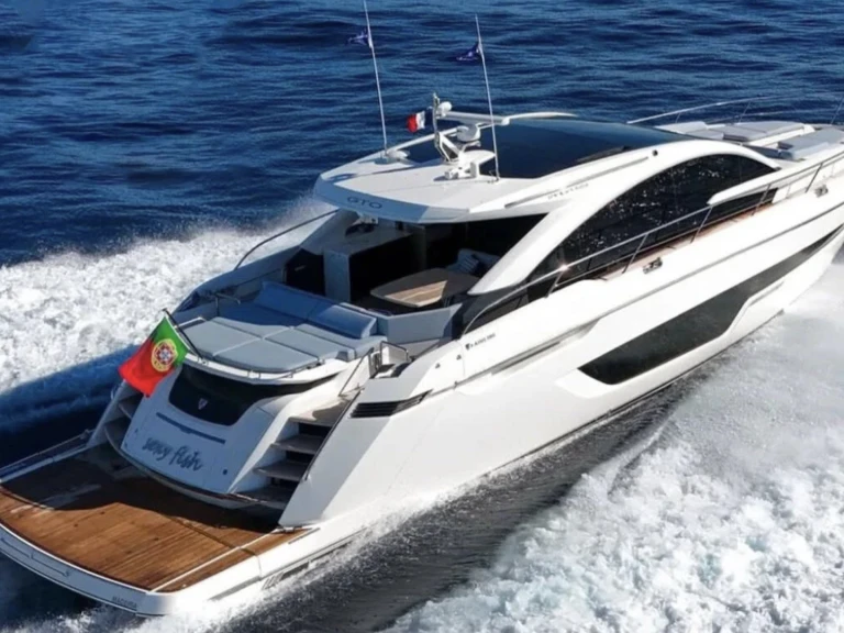 Wynajem Luksusowy jacht Fairline z patentem 