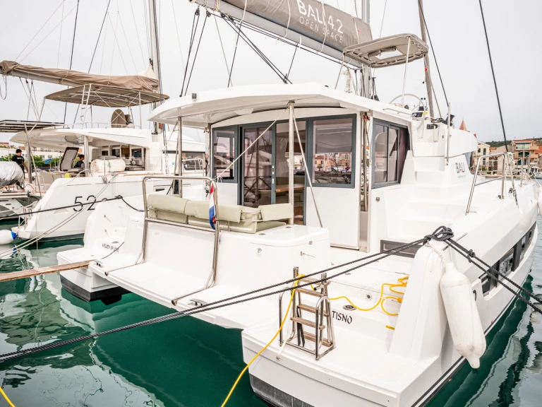 Wynajem łodzi Bali Bali 4.2 w Pirovac na SamBoat 