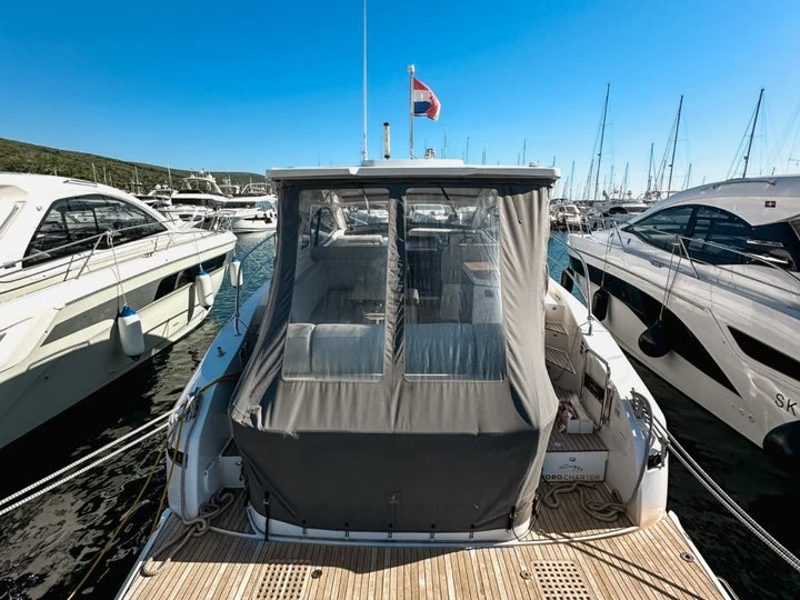 Wynajmij Bavaria Bavaria SR41 w Punat