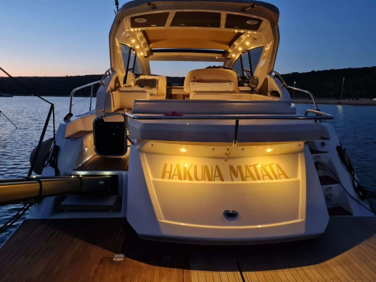 Wynajem łodzi Punat tanio Cranchi M44 HT