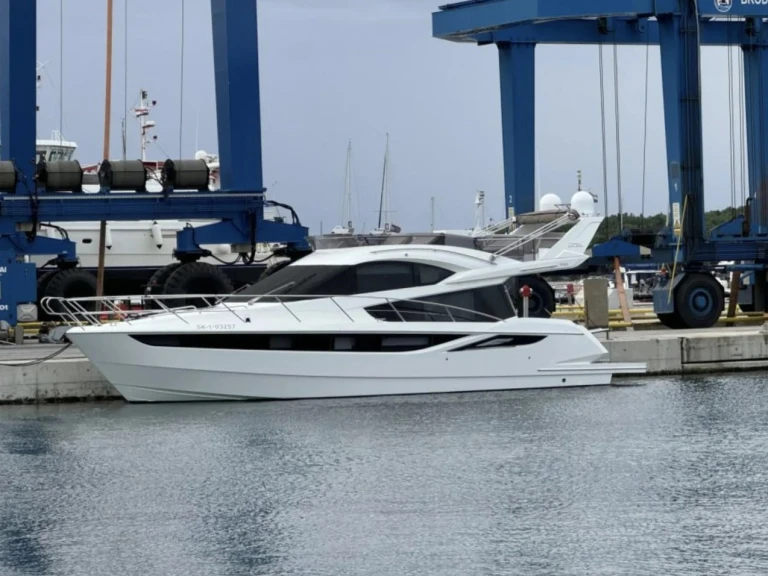 Wynajem Luksusowy jacht Galeon z patentem 