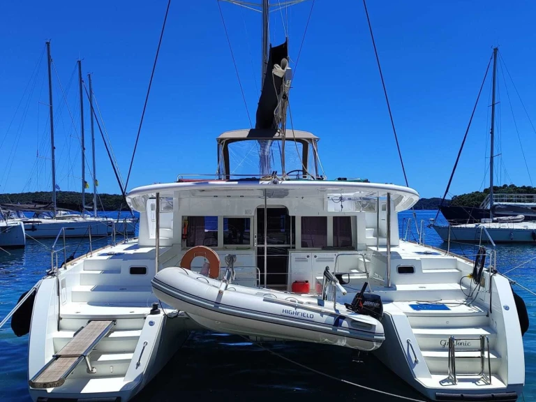 Wynajem łodzi Perigiali tanio Lagoon 450 F